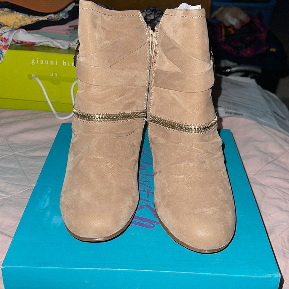 Blowfish Bacardi Tan Wedges